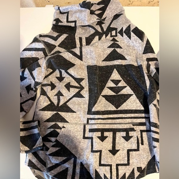 Women’s Burton sweater - Picture 1 of 1